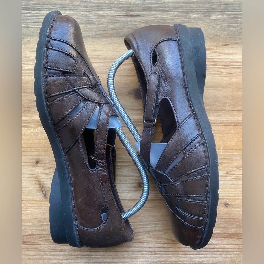 Clarks NEW Leather Shoes 9.5 W